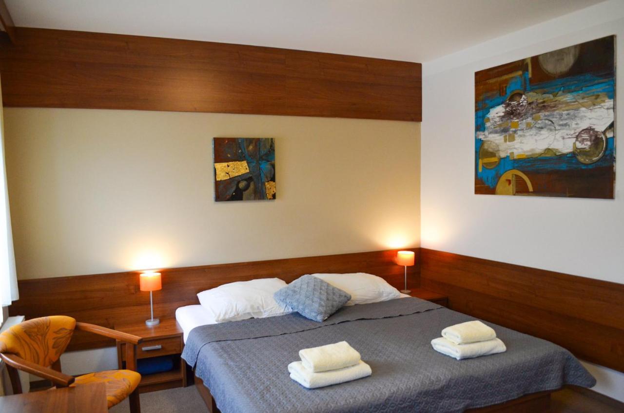 Wellness Villa Liptov ลิปโตวสกา เซียลนิตซา ภายนอก รูปภาพ